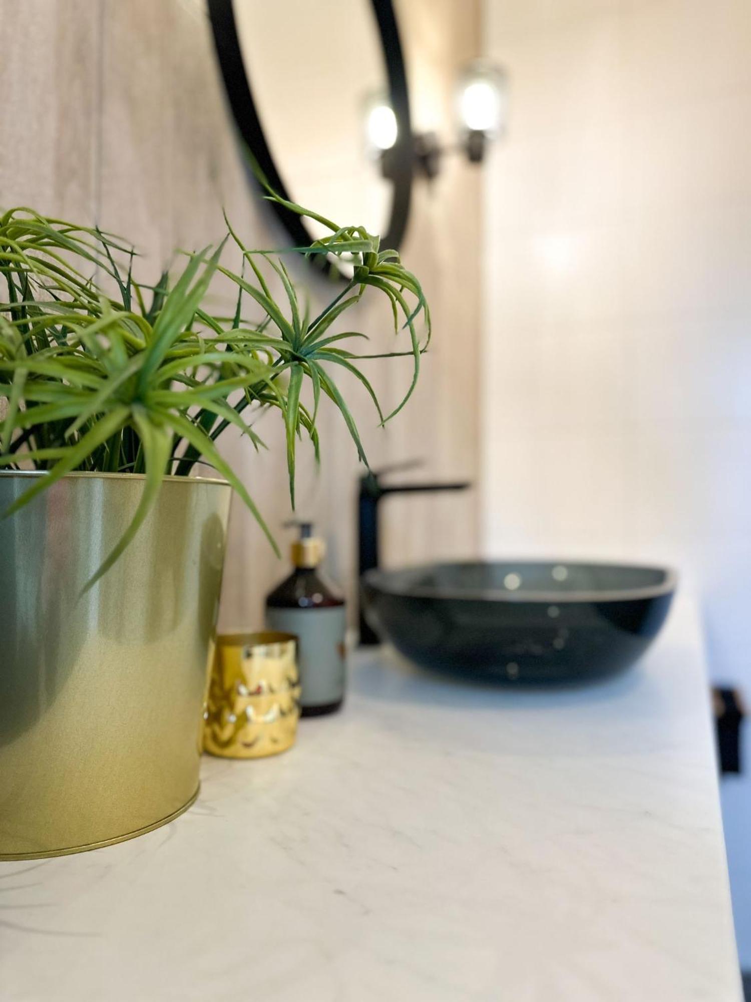 Bed & Breakfast Waterpoort - Incl Gratis Licht Ontbijt En Parking Sneek Exteriör bild