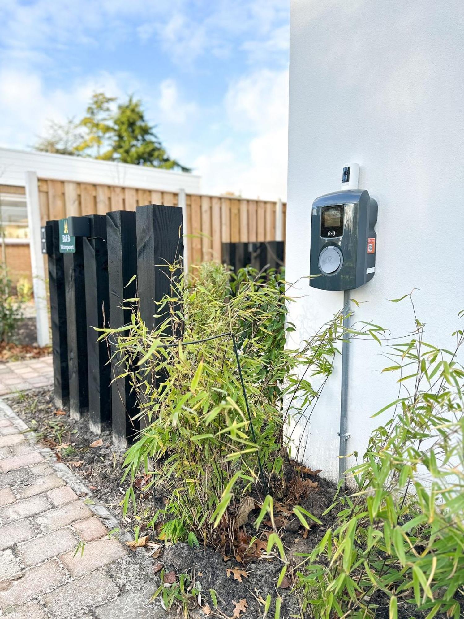 Bed & Breakfast Waterpoort - Incl Gratis Licht Ontbijt En Parking Sneek Exteriör bild